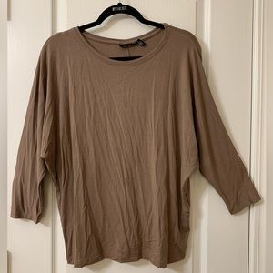Tahari NWOT dolman sleeve brown top size L